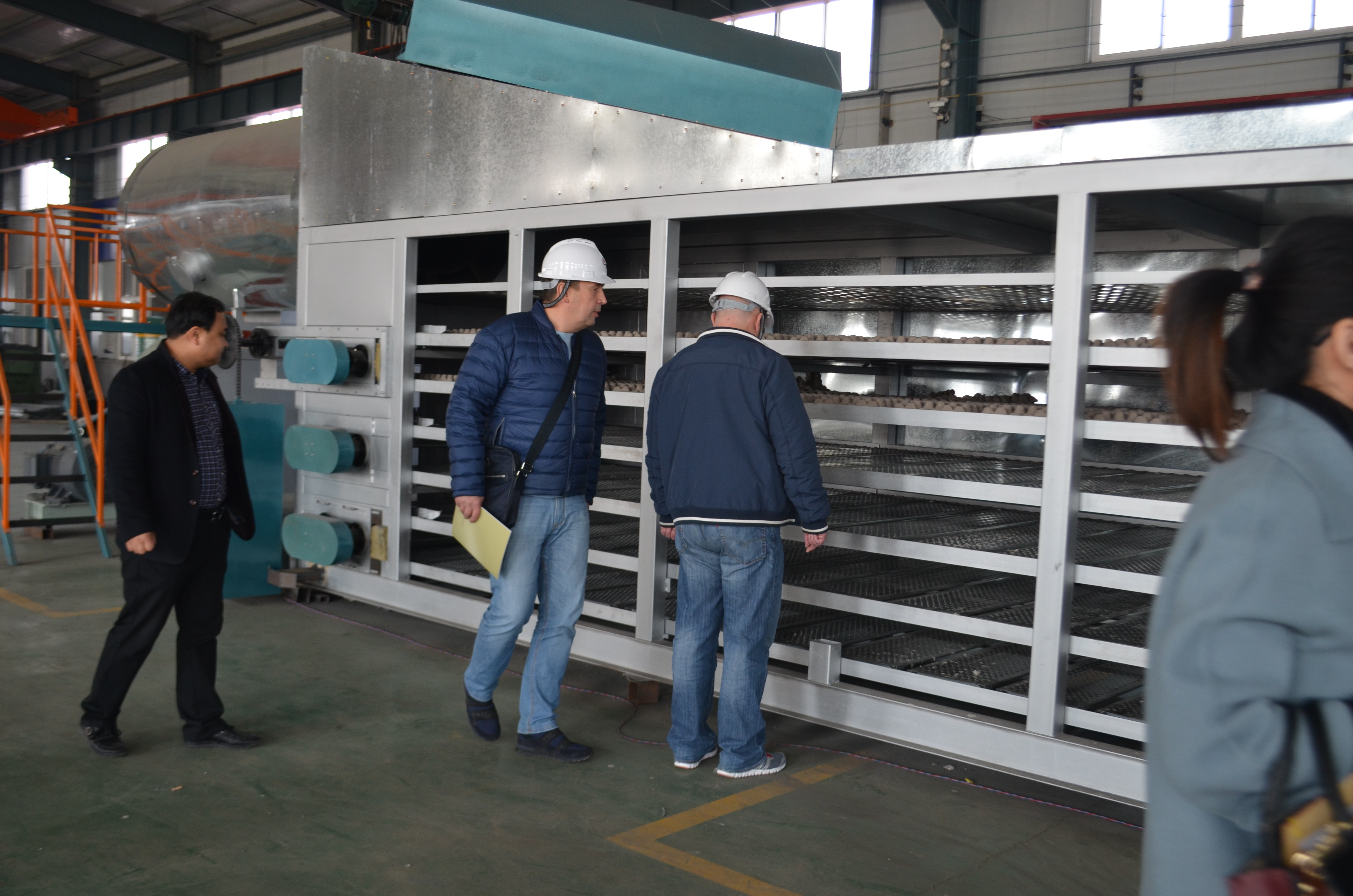 蛋托機(jī)、蛋托生產(chǎn)線、雞蛋托盤機(jī)，請(qǐng)致電宏潤包裝